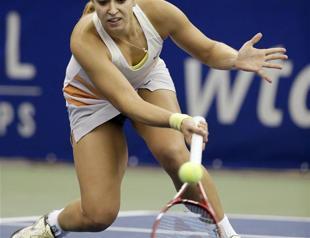 Erakovic wins historic Memphis title