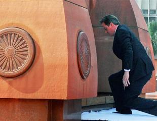 British PM Cameron makes historic visit to Amritsar