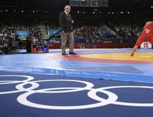 Medalists urged to lobby for wrestling