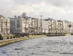 Contractors of İzmir object to ‘outsiders’