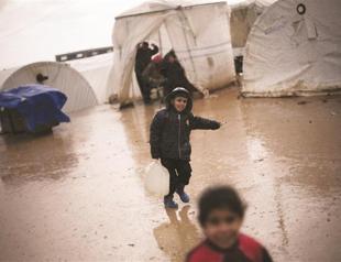 Civil society steps in for aid to Syrians
