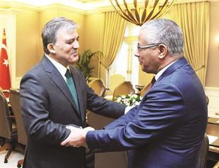 Turkish President Gül congratulates Sargsyan for victory