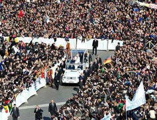 Pope arrives for final audience on resignation eve