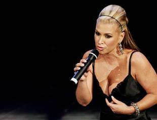 US singer Anastacia cancels Europe tour due to cancer