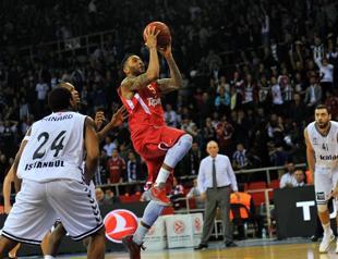 Fenerbahçe Ülker, Beşiktaş sink to the bottom of the group in Euroleague Top 16