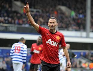 Giggs signs new one-year deal at Man Utd: club