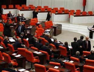 Judiciary reform bid sparks controversy