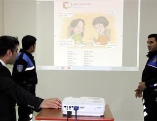 Diyarbakır police learning Kurdish