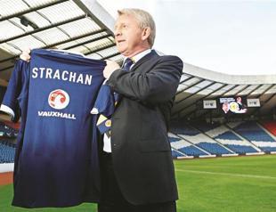 Strachan named as new Scotland coach