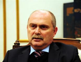 Turkeys Sinirlioğlu meets with top US officials