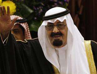 Saudi clerics protest kings move to empower women