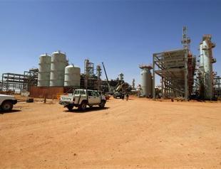 Hostages in Algeria ‘made to wear explosives’