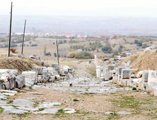 Ancient city made to measure