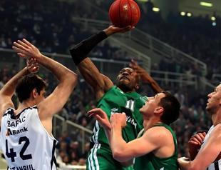 Anadolu Efes goes down to defeat amid fourth-quarter surge by Panathinaikos