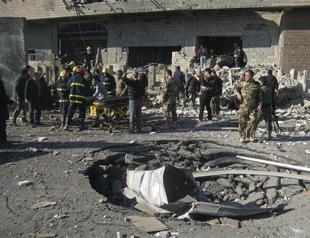 Suicide bomber hits Iraq Shiite shrine city of Karbala