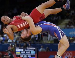 Bulgaria coach on hunger strike as IOC drops wrestling from Olympics