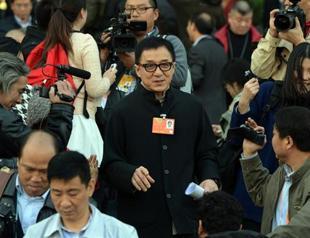 China enlists Jackie Chan to kick off political meeting