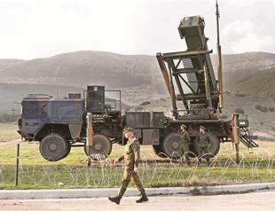 German minister to address troop ‘problems’ in Turkey