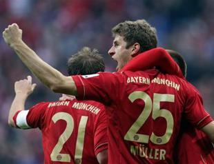 Bayern three wins from title as Arsenal loom