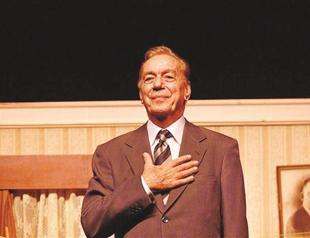 Actor Metin Serezli dies of lung cancer