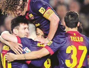 Super-Messi surpasses historic record