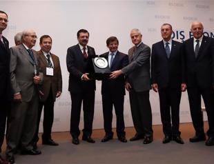 Turkish businessmen want separate passports for Israel and Iran