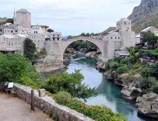 Blast damages war monument in divided Bosnian town