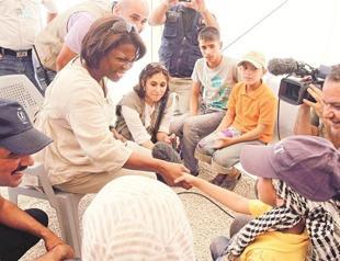 UN food agency’s head to visit camp