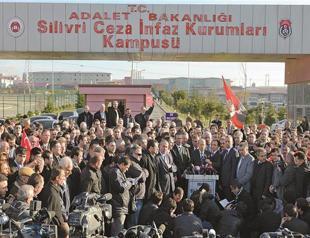 Nationalist Movement Party leader visits ex-top soldier in jail