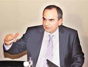 Central Bank chief refuses Bureaucrat of the Year award