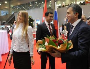 Minister calls on Christian and Jewish minorities to return to Turkey