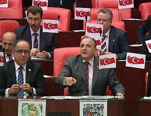 Absence of flag causes mayhem at Turkish Parliament