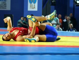Akgül brings Turkey its first gold at the European Wrestling Championships
