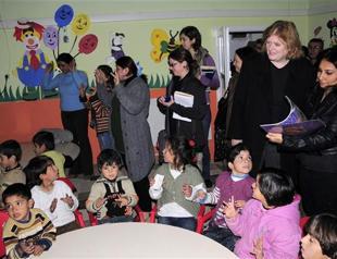 Turkey should not be alone in its aid for Syrian refugees, US says