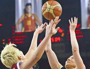 Fenerbahçe wins spot in Euro semifinals