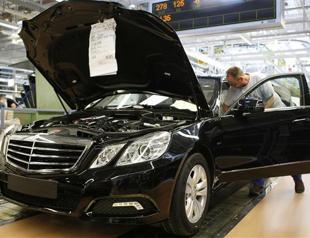 US investigating Mercedes E-Class fuel leaks