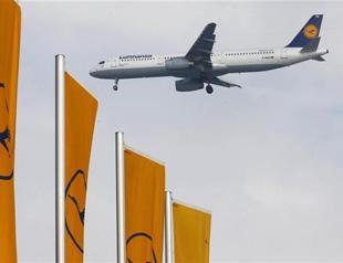 Lufthansa to cancel nearly 500 flights Thursday on strike