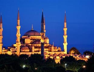 Design agreed for ‘mosque dresses for tourists visiting Turkey