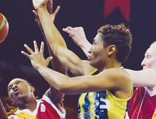Fenerbahçe storms into the semifinals