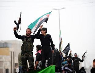 CIA helping arms shipments to Syria rebels through Turkey: Report