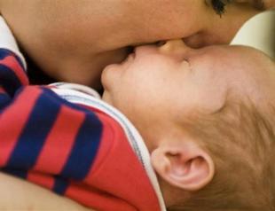 Children born outside marriage in Europe rise to 40 percent of total