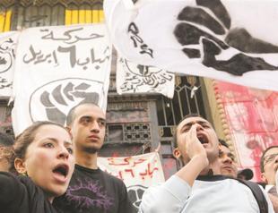 Egypt launches fresh probe against satirist