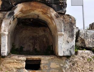 ‘Gate to Hell’ dug up in Turkey