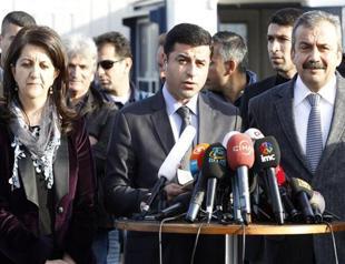 BDP deputies visit jailed PKK leader on İmralı island