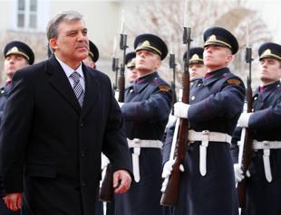 Greek Cyprus crisis is chance to end division, says Turkish President Gül