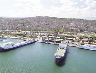 Port, rails link Russia, Turkey