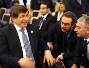 Turkish foreign minister slams Syrian regime, Israel