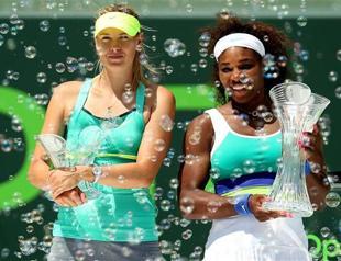 Serena Williams beats Sharapova in Sony Open final