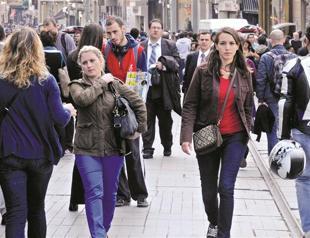 One third of Turkish women feel unsafe, uneasy on street