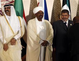 Sudans Omar al-Bashir to free political prisoners